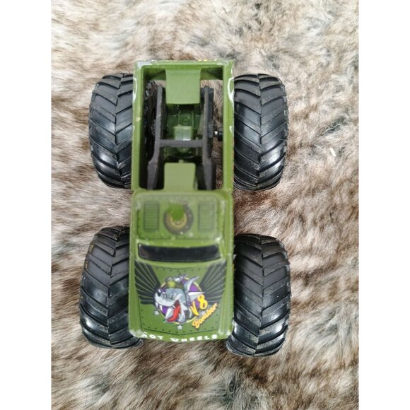 Hot Wheels Zombie Monster Truck Diecast 1:64 Scale Green With Graphics Durable - Picture 7 of 8